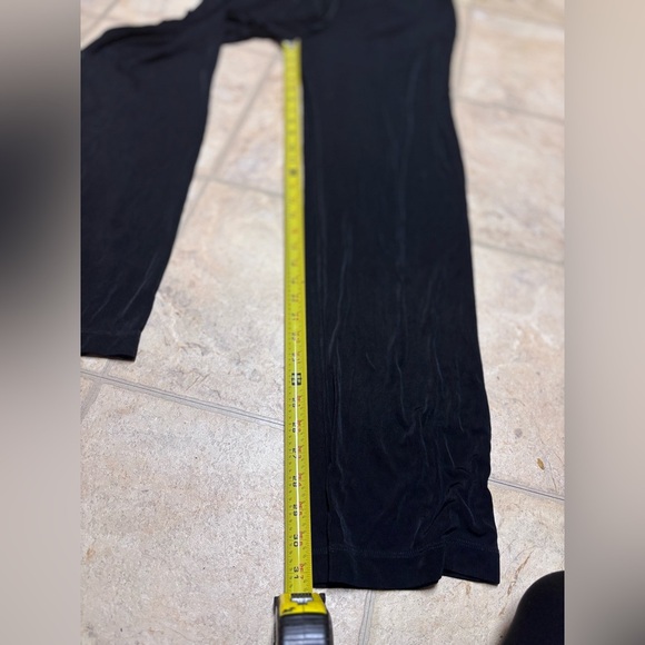 Chico's Travelers Elegant Black Women's pants - Picture 5 of 8